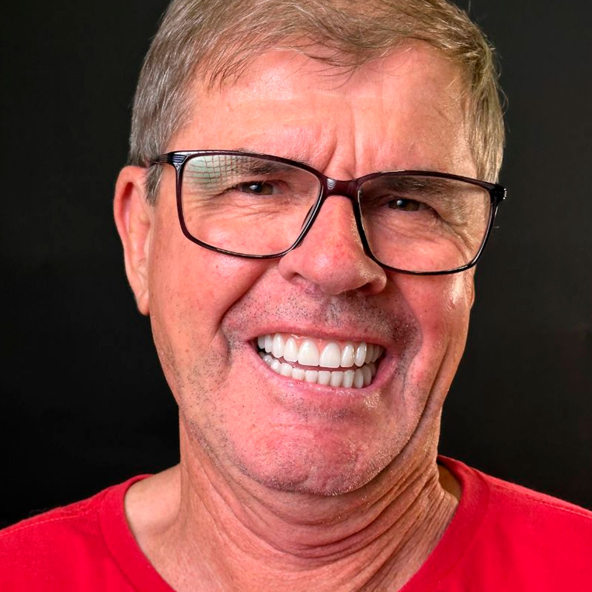 Maximarques Odontologia | Implantes e Dentista em Gaspar 23.