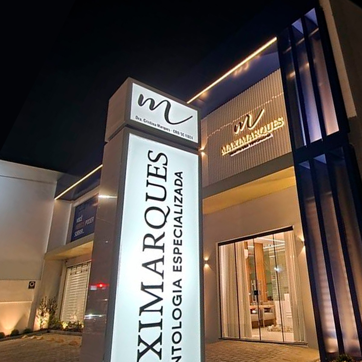 Maximarques Odontologia | Implantes e Dentista em Gaspar 26.