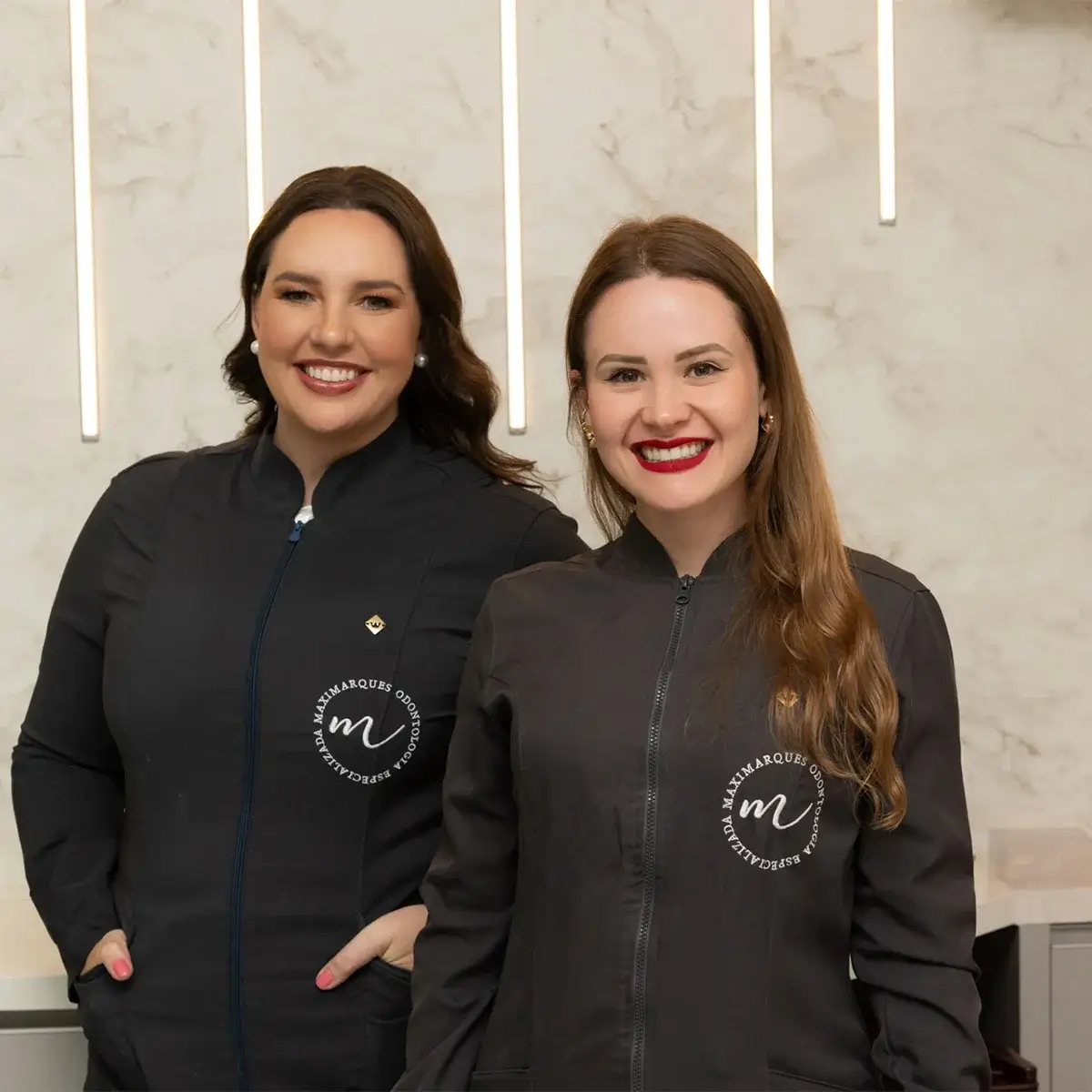 Maximarques Odontologia | Implantes e Dentista em Gaspar 30.