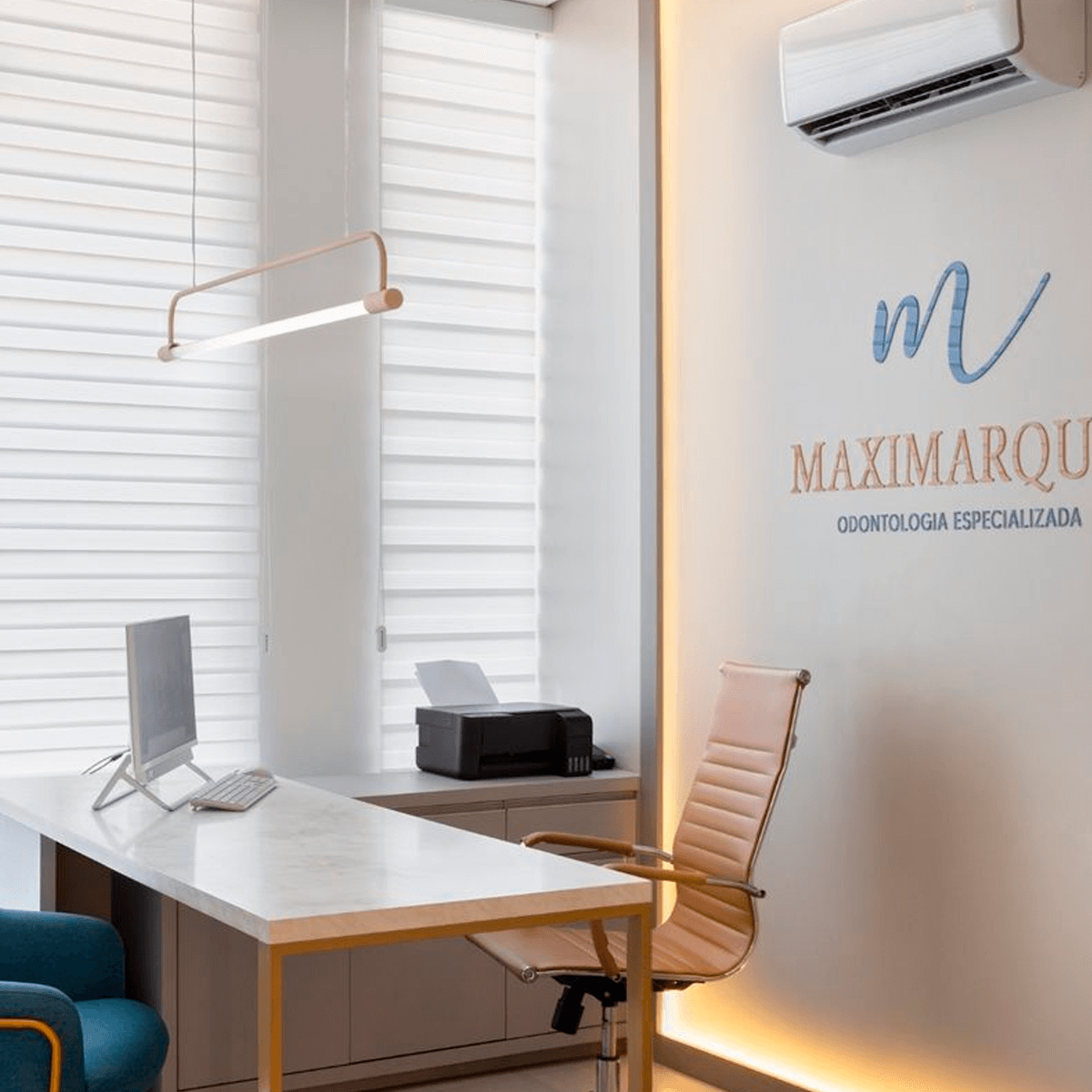 Maximarques Odontologia | Implantes e Dentista em Gaspar 31.