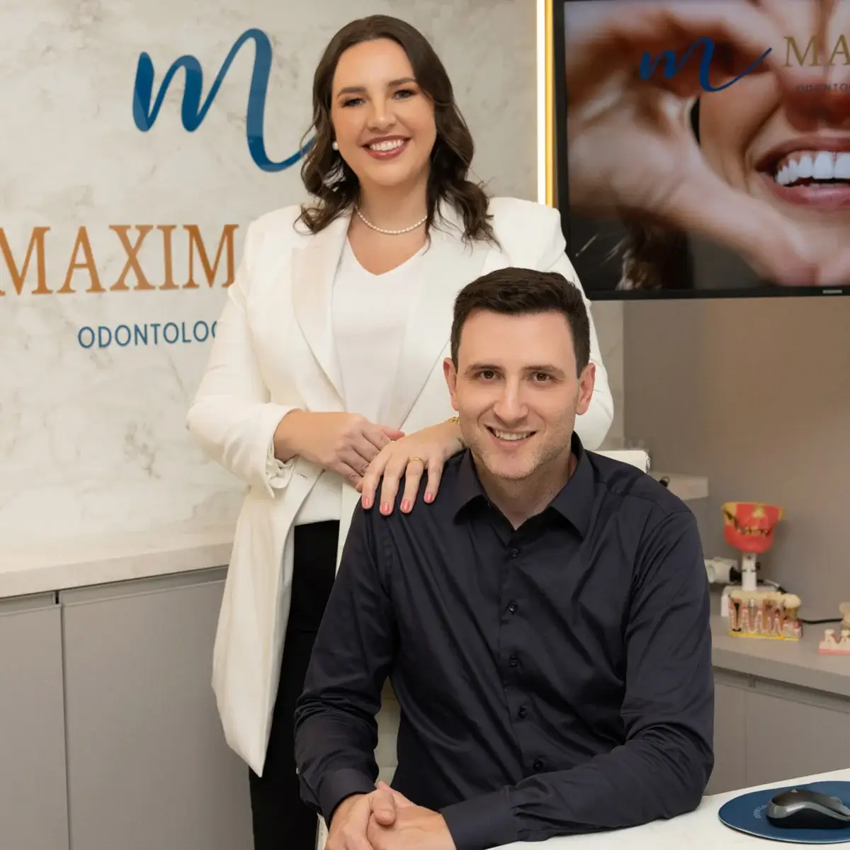 Maximarques Odontologia | Implantes e Dentista em Gaspar 32.